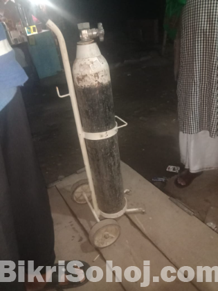 Oxygenated  cylinder